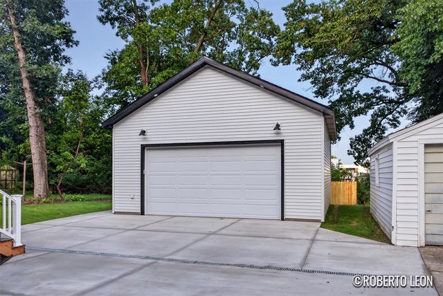 5109 Carson Avenue, Wyoming, MI 49548
