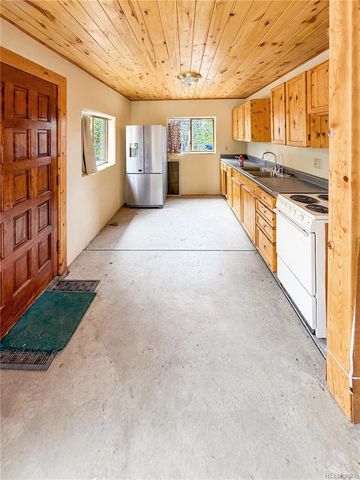 33 Big Bear Road, Mosca, CO 81146