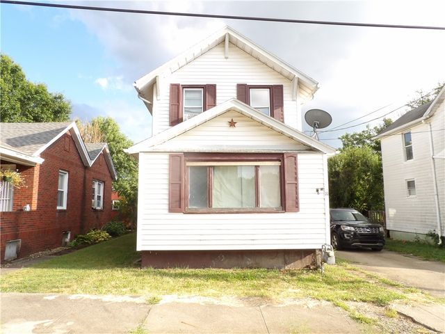 30 Collins Ave, Uniontown, PA 15401