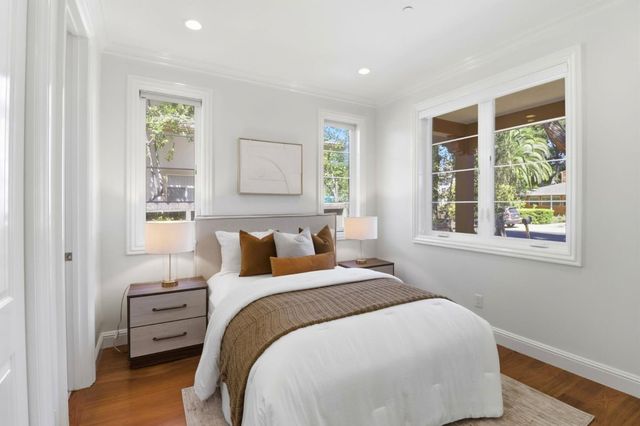568 Irven Court, Palo Alto, CA 94306