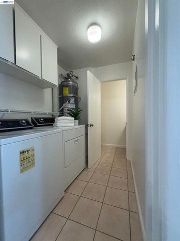 3965 Lake Tahoe Ter, Fremont, CA 94555