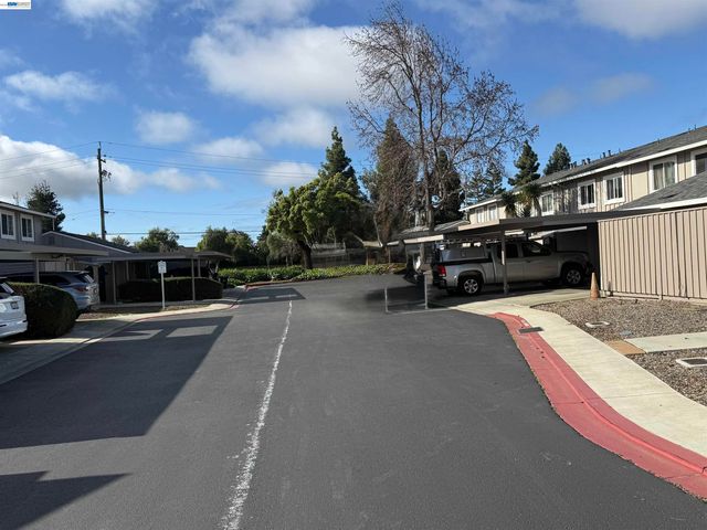 3965 Lake Tahoe Ter, Fremont, CA 94555