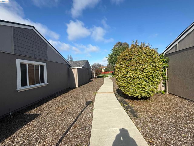 3965 Lake Tahoe Ter, Fremont, CA 94555