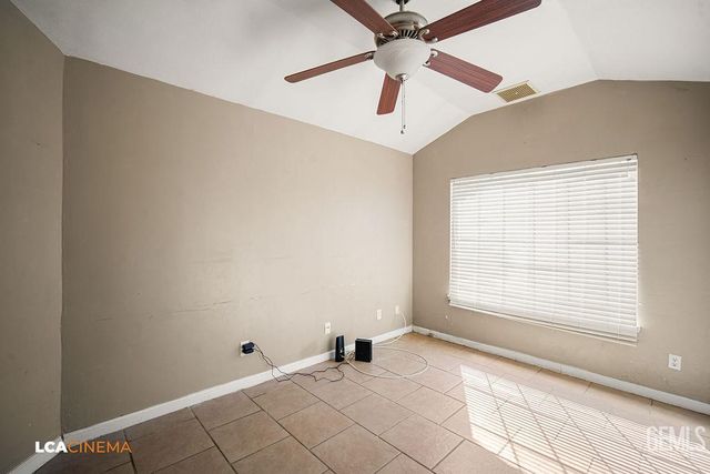 3800 Troutdale Court, Bakersfield, CA 93312