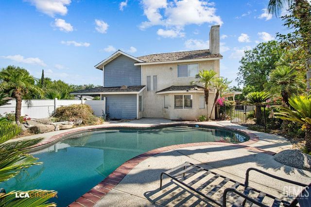 3800 Troutdale Court, Bakersfield, CA 93312