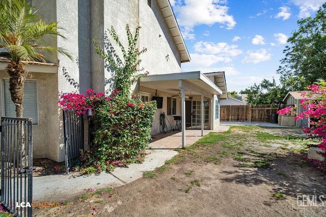 3800 Troutdale Court, Bakersfield, CA 93312
