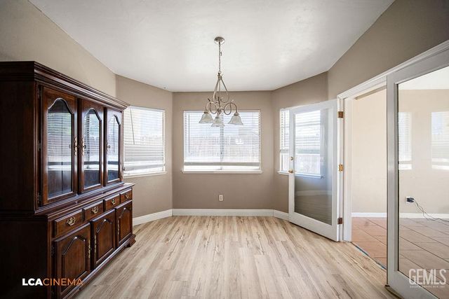 3800 Troutdale Court, Bakersfield, CA 93312