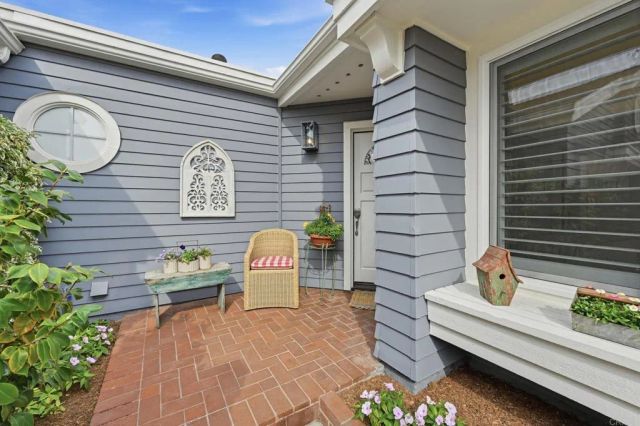 7102 Linden, Carlsbad, CA 92011