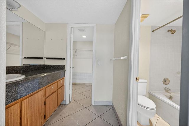 1030 Us Highway 1 413, North Palm Beach, FL 33408