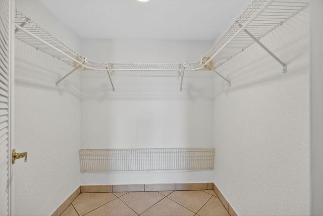 1030 Us Highway 1 413, North Palm Beach, FL 33408