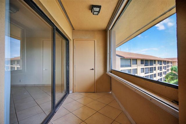 1030 Us Highway 1 413, North Palm Beach, FL 33408