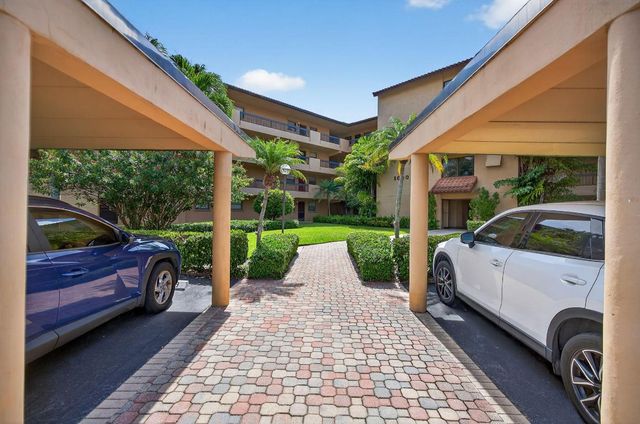 1030 Us Highway 1 413, North Palm Beach, FL 33408