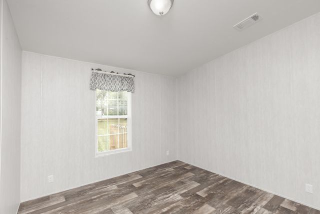 910 N Lloyd Street, Crestview, FL 32536