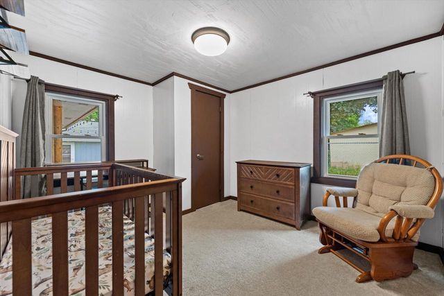 1116 E Racine AVENUE, Waukesha, WI 53186
