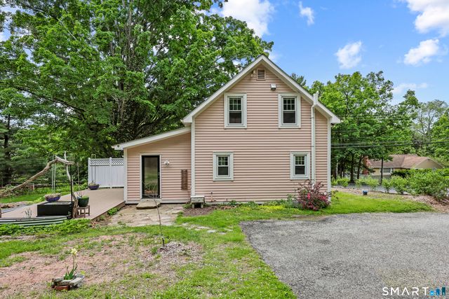 917 Hopewell Road, Glastonbury, CT 06073