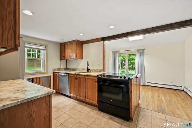 917 Hopewell Road, Glastonbury, CT 06073