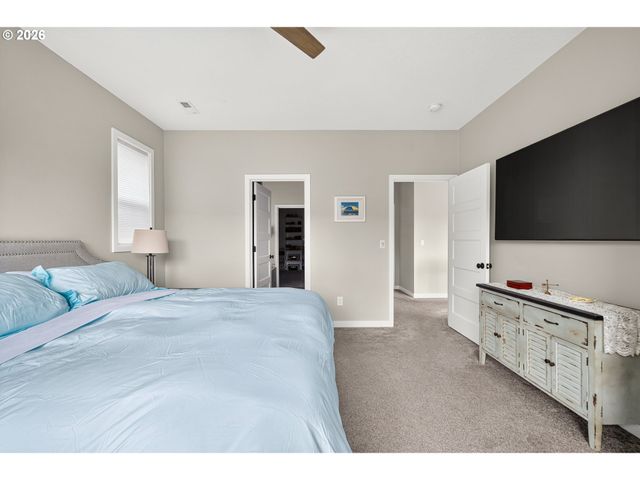 128 E TAYLOR Dr, Newberg, OR 97132