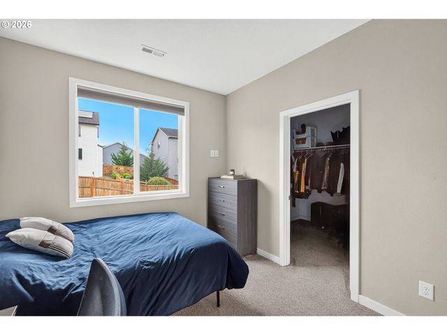 128 E TAYLOR Dr, Newberg, OR 97132