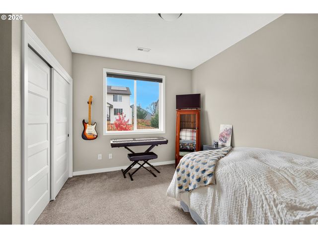128 E TAYLOR Dr, Newberg, OR 97132
