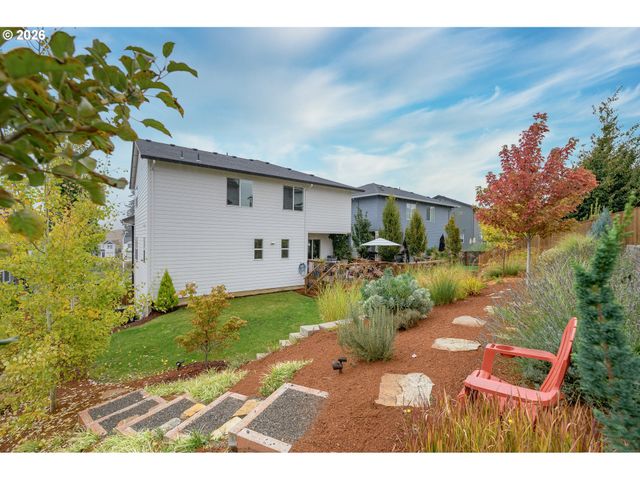 128 E TAYLOR Dr, Newberg, OR 97132