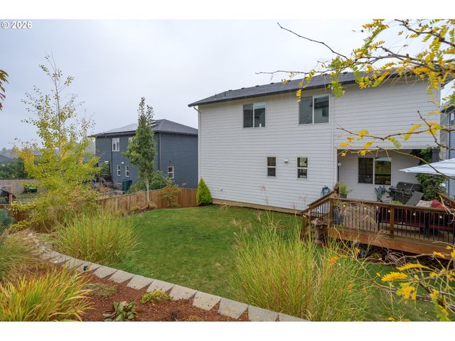 128 E TAYLOR Dr, Newberg, OR 97132