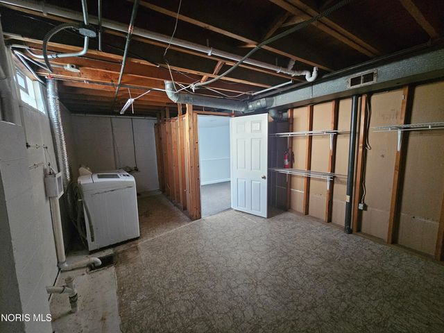 2831 E Glenn Street, Toledo, OH 43613