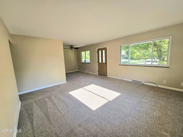 2831 E Glenn Street, Toledo, OH 43613