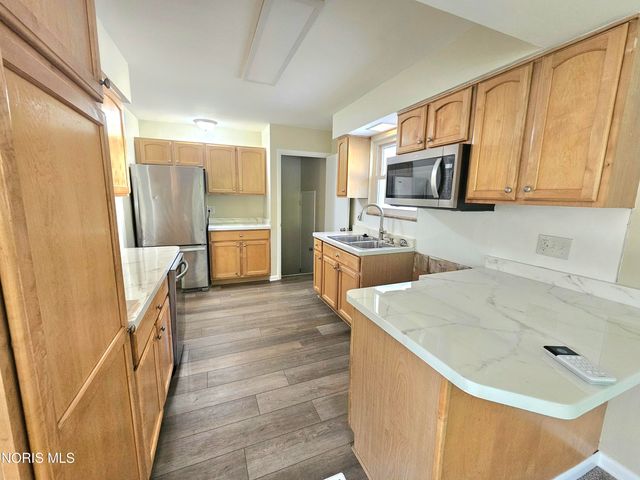 2831 E Glenn Street, Toledo, OH 43613