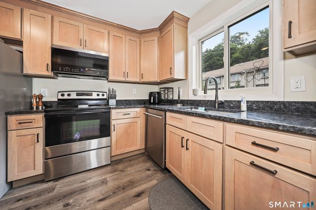 827 Oronoke Road 4-1, Waterbury, CT 06708