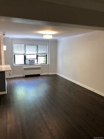 33 William Street 6G, Mount Vernon, NY 10552