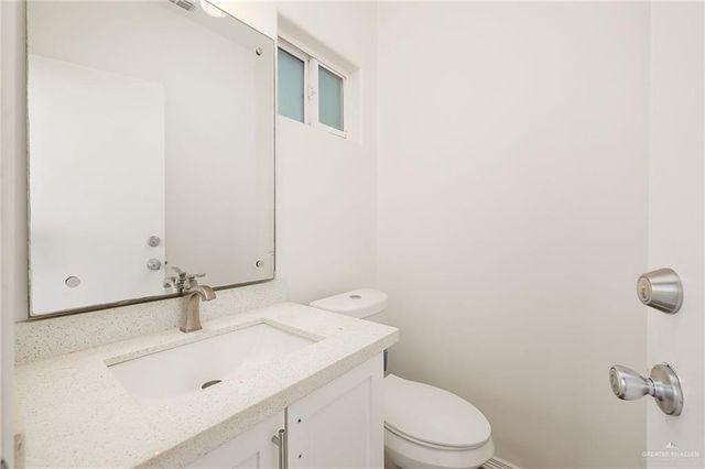 903 Thomas Lane, Alamo, TX 78516