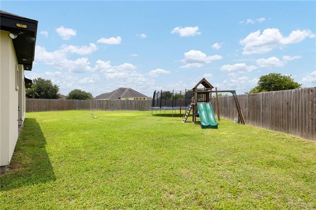 903 Thomas Lane, Alamo, TX 78516