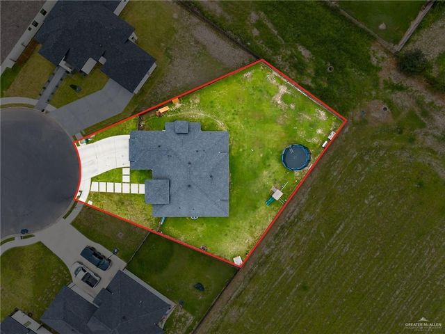903 Thomas Lane, Alamo, TX 78516