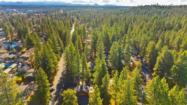 1505 NW Jacksonville Avenue, Bend, OR 97703