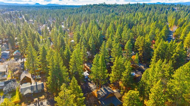 1505 NW Jacksonville Avenue, Bend, OR 97703