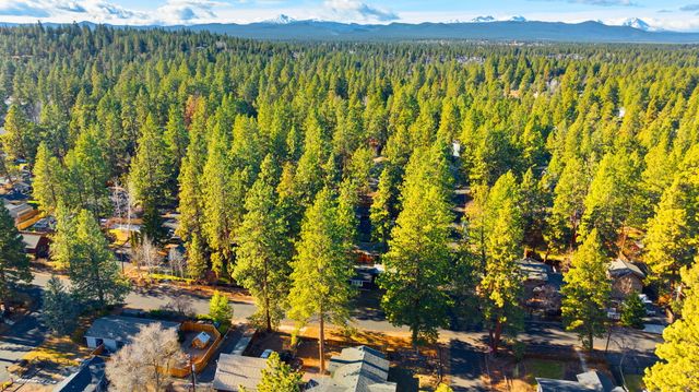 1505 NW Jacksonville Avenue, Bend, OR 97703