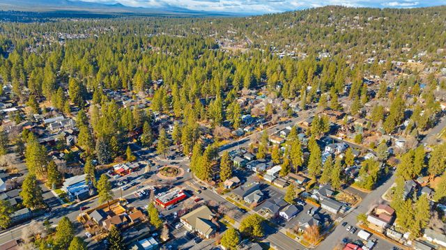 1505 NW Jacksonville Avenue, Bend, OR 97703