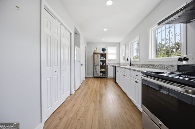 1756 Mary George Avenue NW, Atlanta, GA 30318