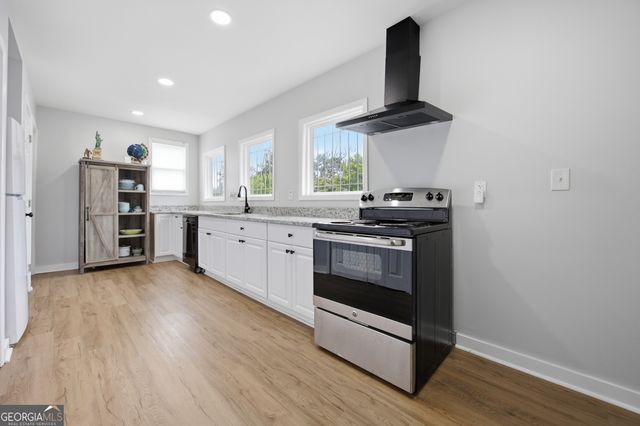 1756 Mary George Avenue NW, Atlanta, GA 30318