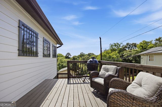 1756 Mary George Avenue NW, Atlanta, GA 30318