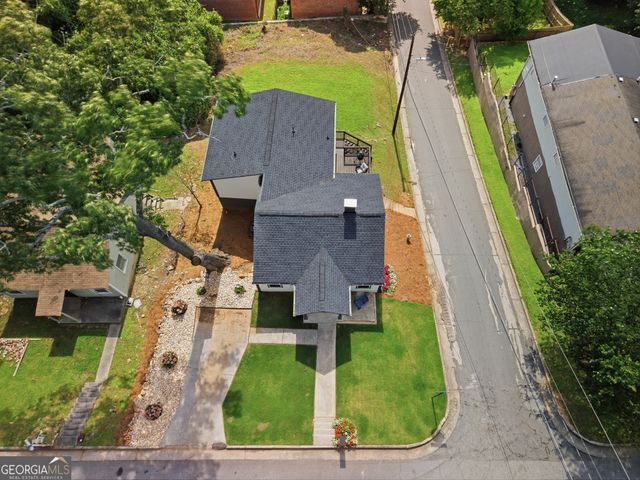 1756 Mary George Avenue NW, Atlanta, GA 30318
