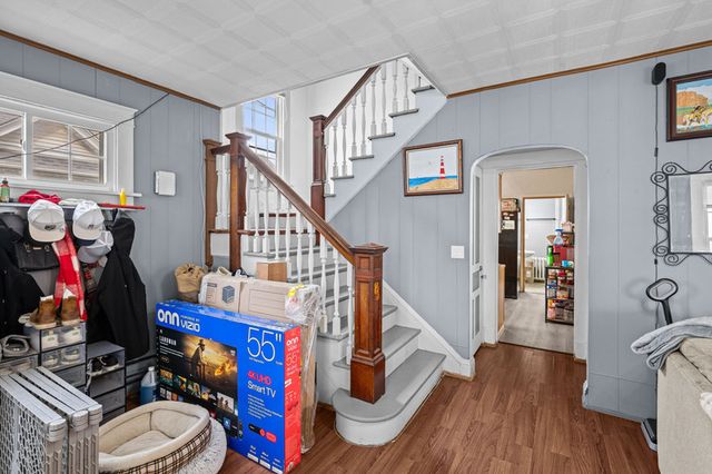 618 W 17th Street, Davenport, IA 52803