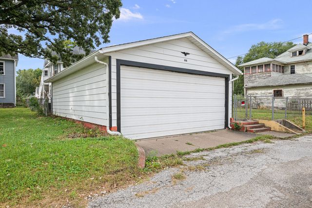 618 W 17th Street, Davenport, IA 52803