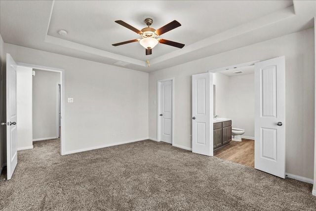 6738 Blimp Base Road, Hitchcock, TX 77563