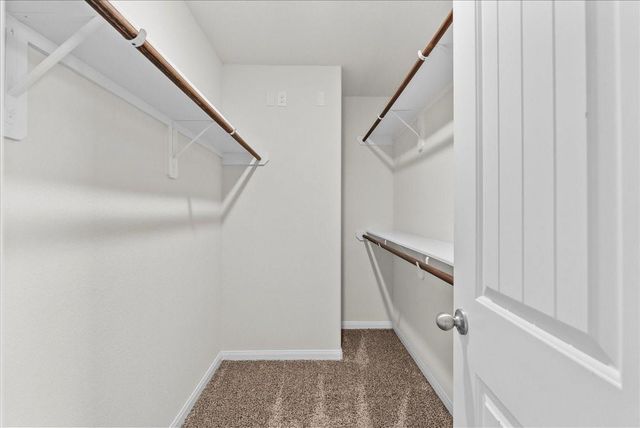 6738 Blimp Base Road, Hitchcock, TX 77563