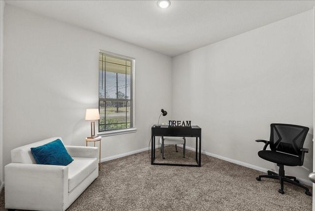 6738 Blimp Base Road, Hitchcock, TX 77563