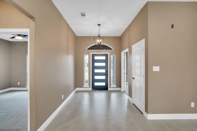 203 W Denton Street, Palmer, TX 75152