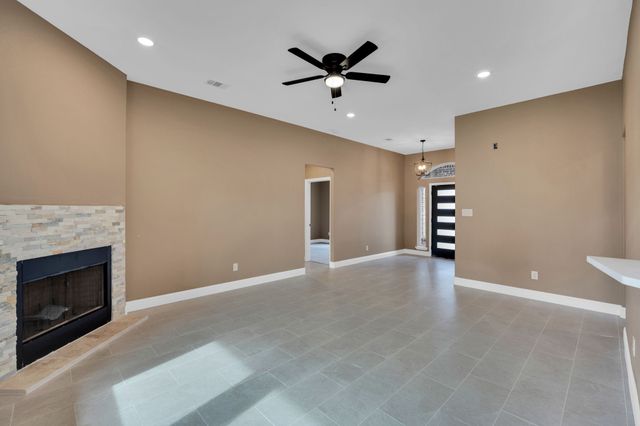 203 W Denton Street, Palmer, TX 75152