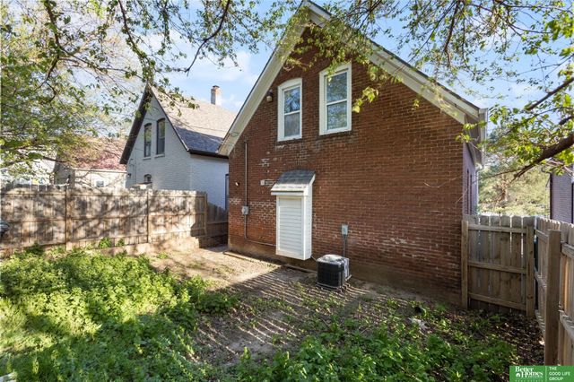 2908 Izard Street, Omaha, NE 68131