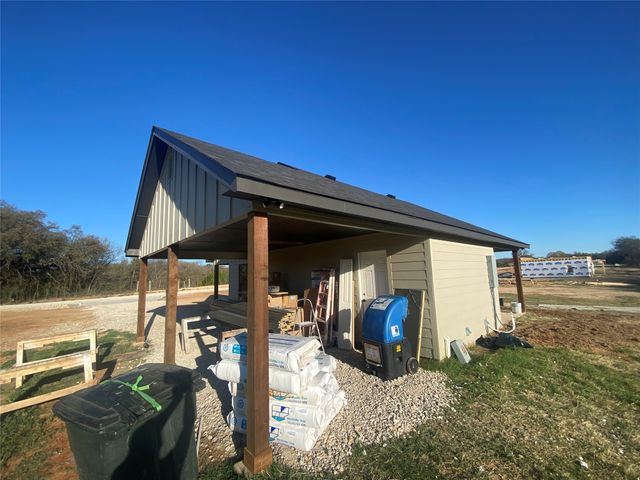 1032 Rays Way, Weatherford, TX 76085